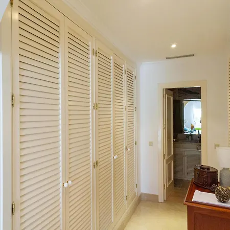 Apartment White Pearl Elviria H1