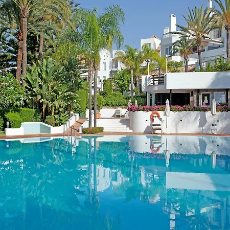 White Pearl Elviria H1