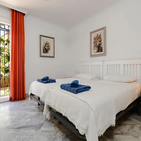 White Pearl Elviria H1 Apartment